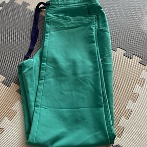 Figs Small Surgical Green Yola™ - Petite Skinny Scrub Pants
